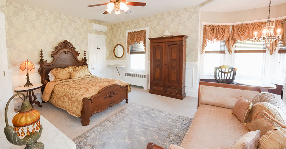 Elegant Victorian suites